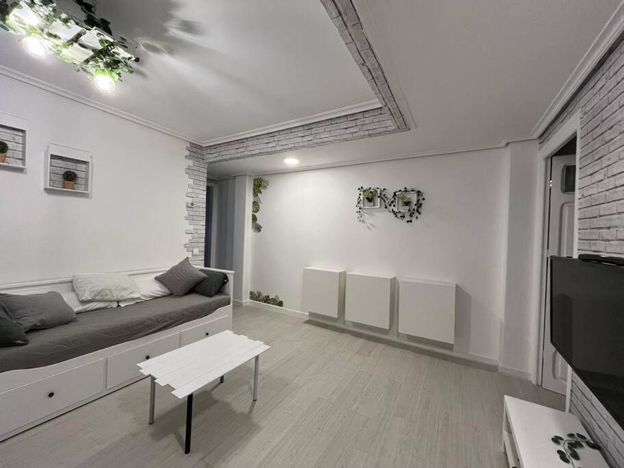Apartamento Eguzkilore. Logroño Buitenkant foto