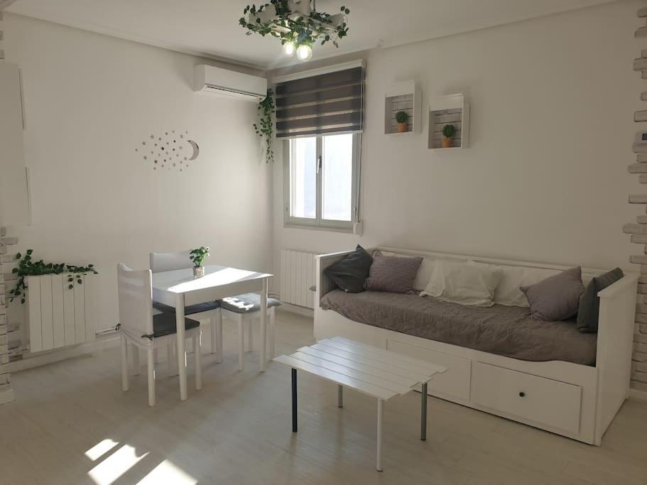 Apartamento Eguzkilore. Logroño Buitenkant foto